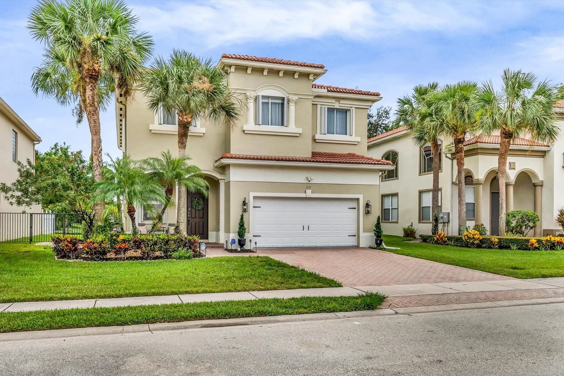 Photo of 1070 Grove Park Circle