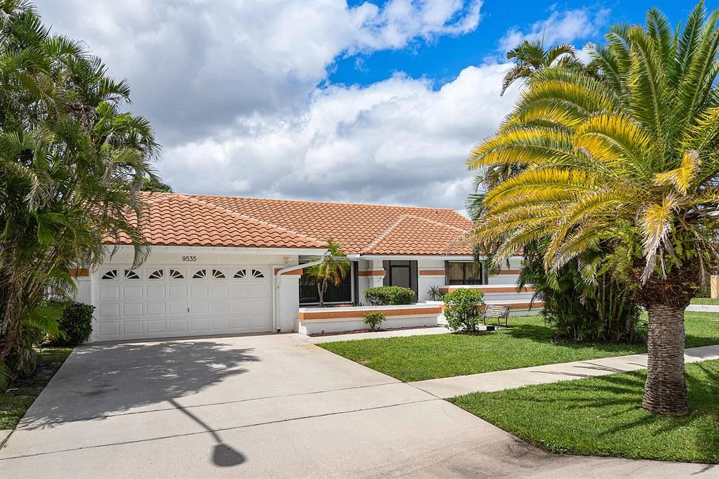 Photo of 9535 Sun Pointe Drive