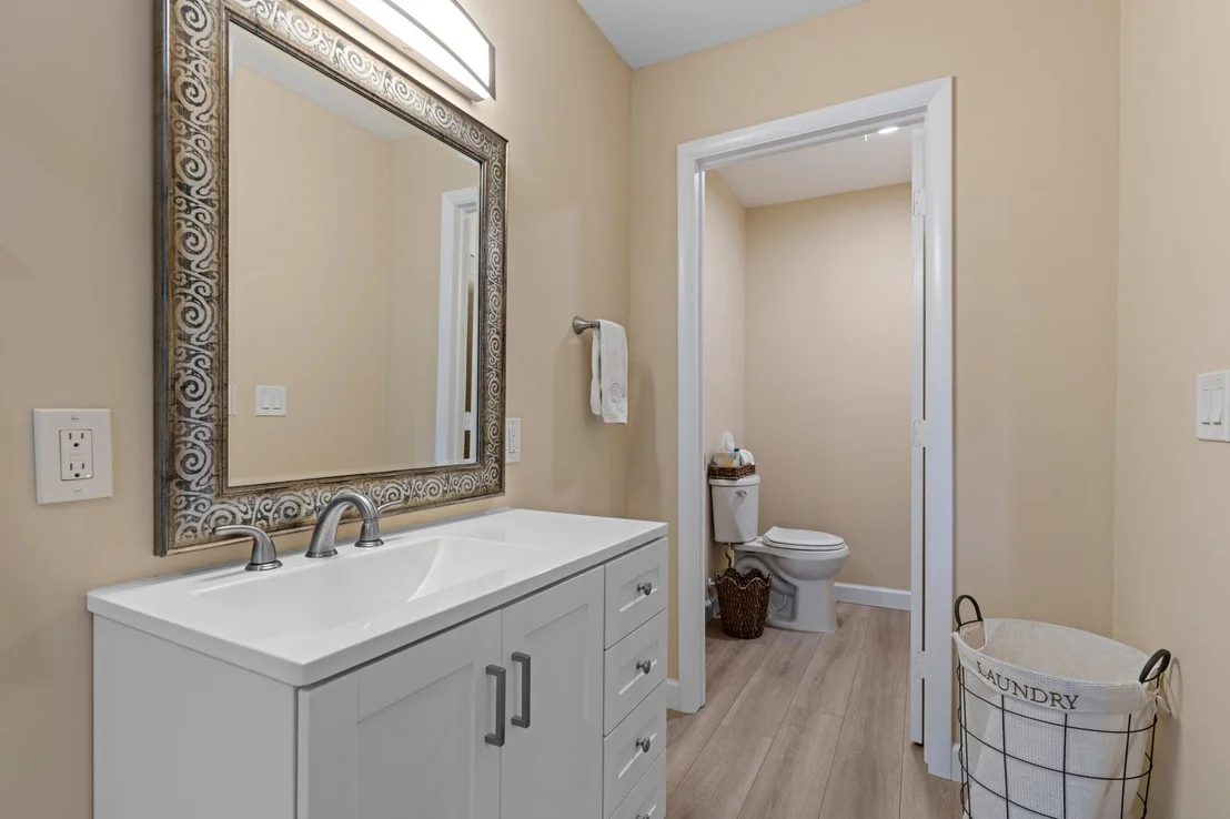 Photo of Unit C at 947 Circle Drive