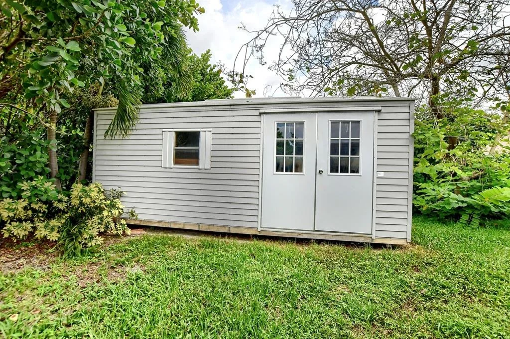 Photo of 110 W Rubber Tree Drive