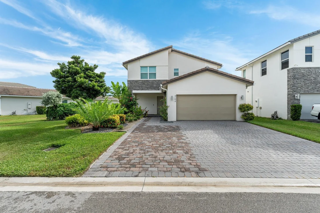 Photo of 4194 Marina Way
