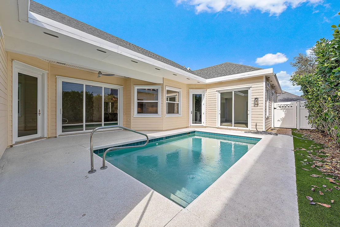 Photo of 248 Honeysuckle Drive