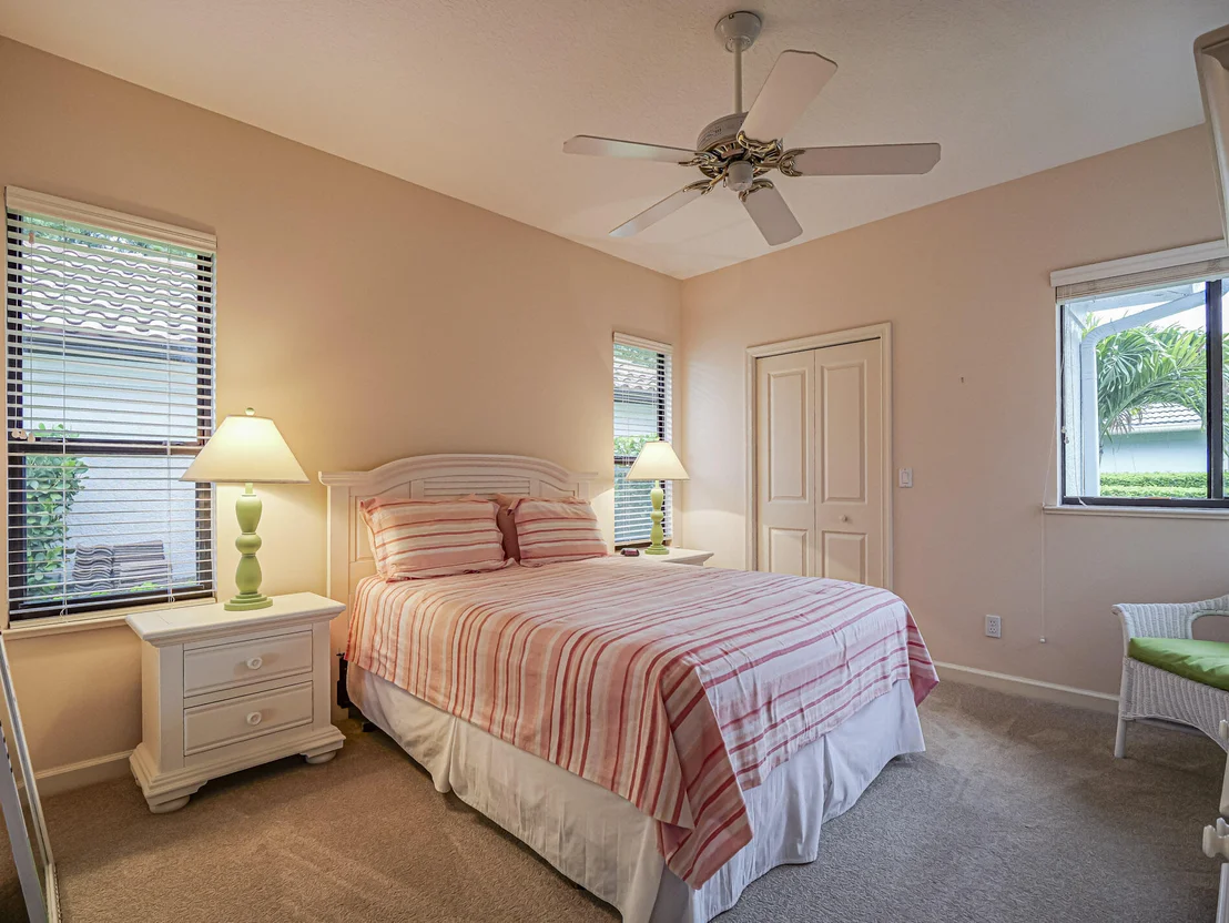 Photo of 3390 SE Putnam Court