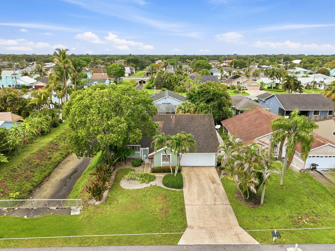 Photo of 6273 Barbara Street