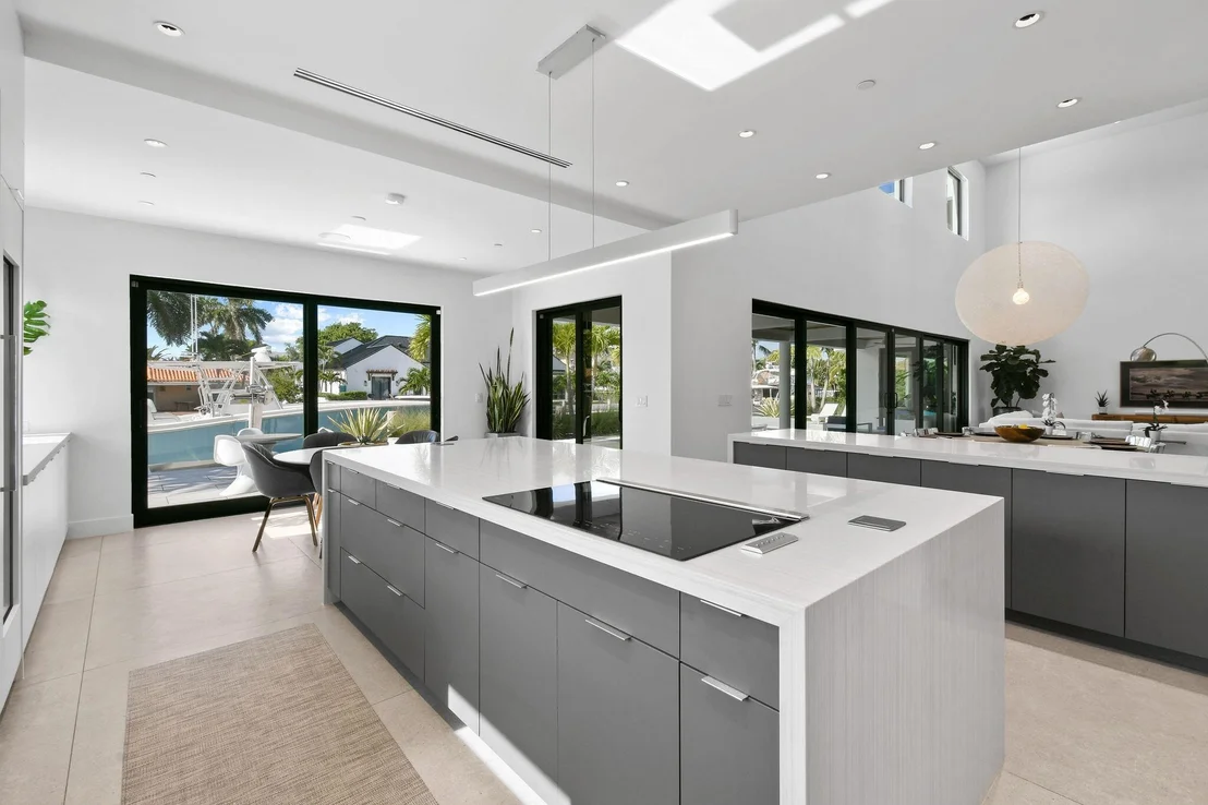 Photo of 1091 Gulfstream Way