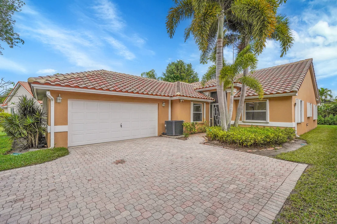 Photo of 5295 Grande Palm Circle