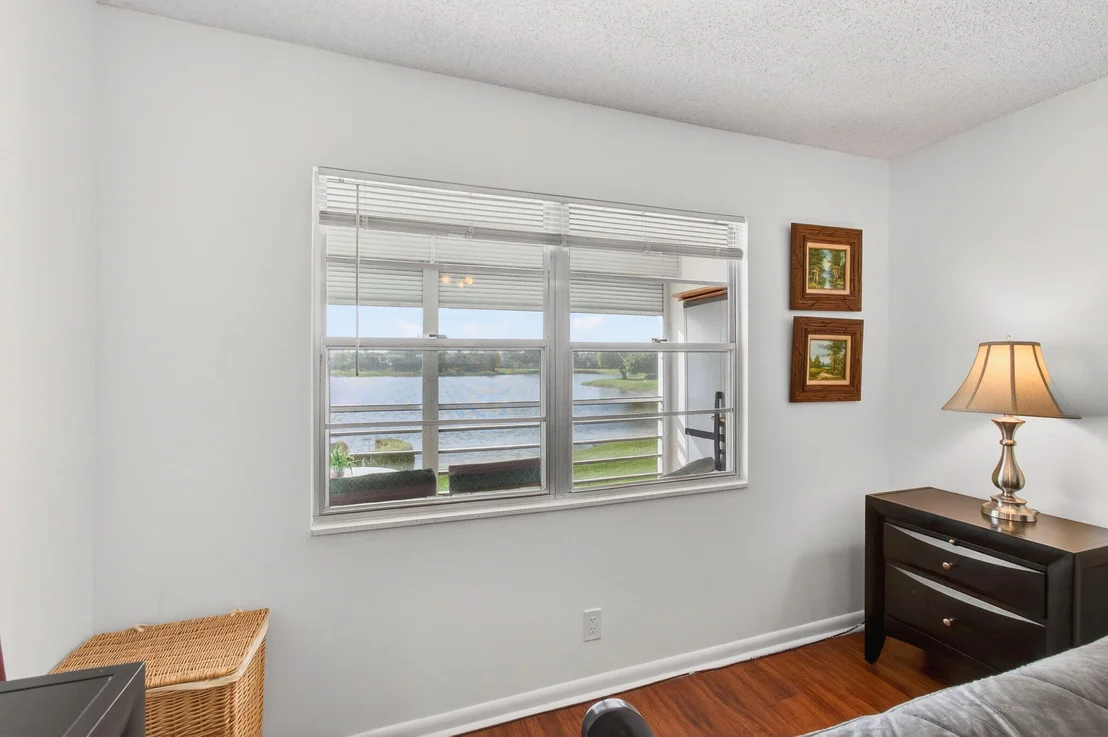 Photo of 2035 Cornwall B