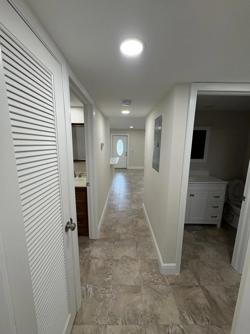 Photo of Unit 883 at 883 Normandy Lane