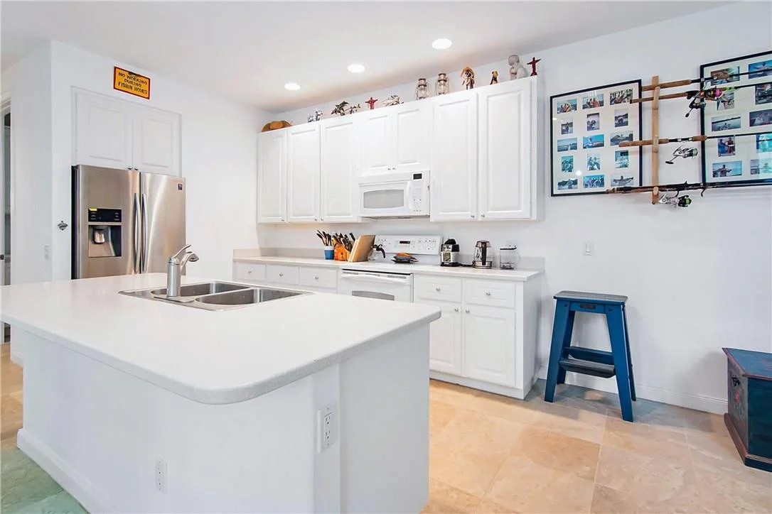 Photo of 279 Caravelle Drive