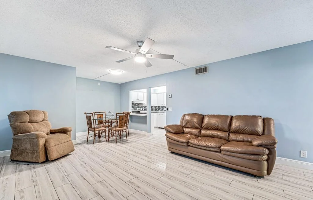 Photo of Unit D1 at 322 Pine Ridge Circle