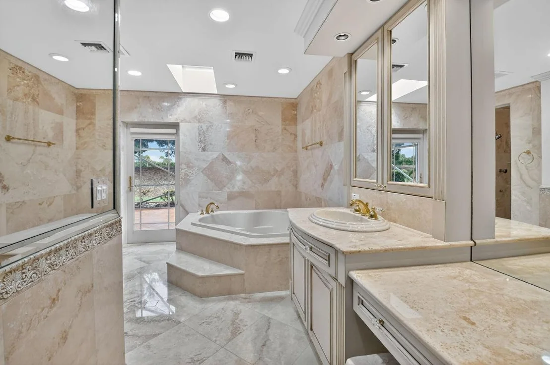 Photo of 5884 Pinebrook Drive