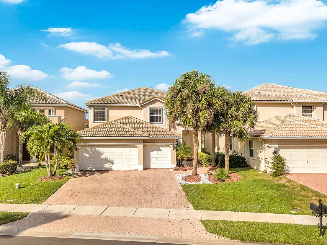 Photo of 11103 Pacifica Street