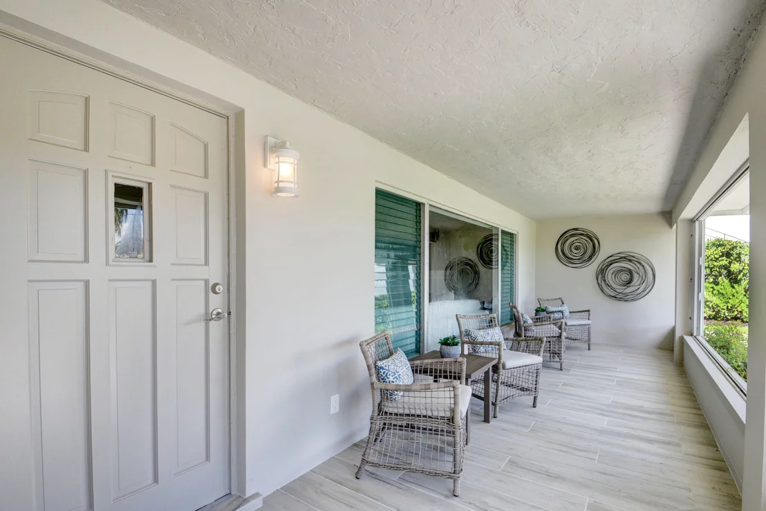 Photo of 335 Vanderbilt Drive