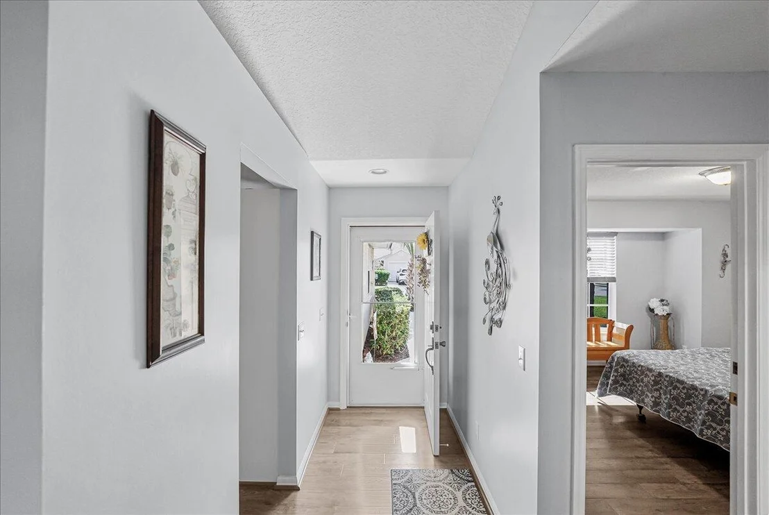 Photo of 552 6th Lane