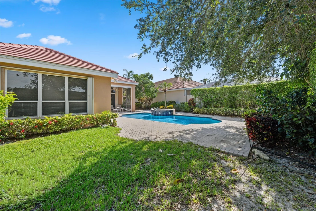 Photo of 4462 Hazleton Lane