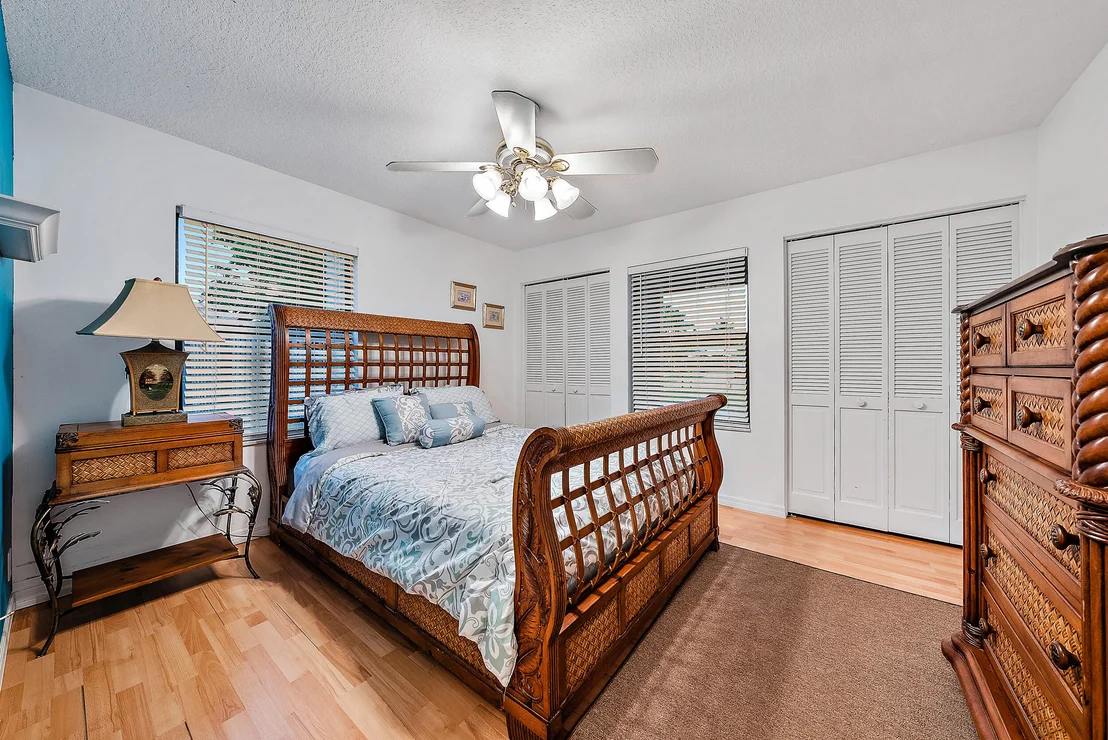 Photo of 707 Greenwood Drive