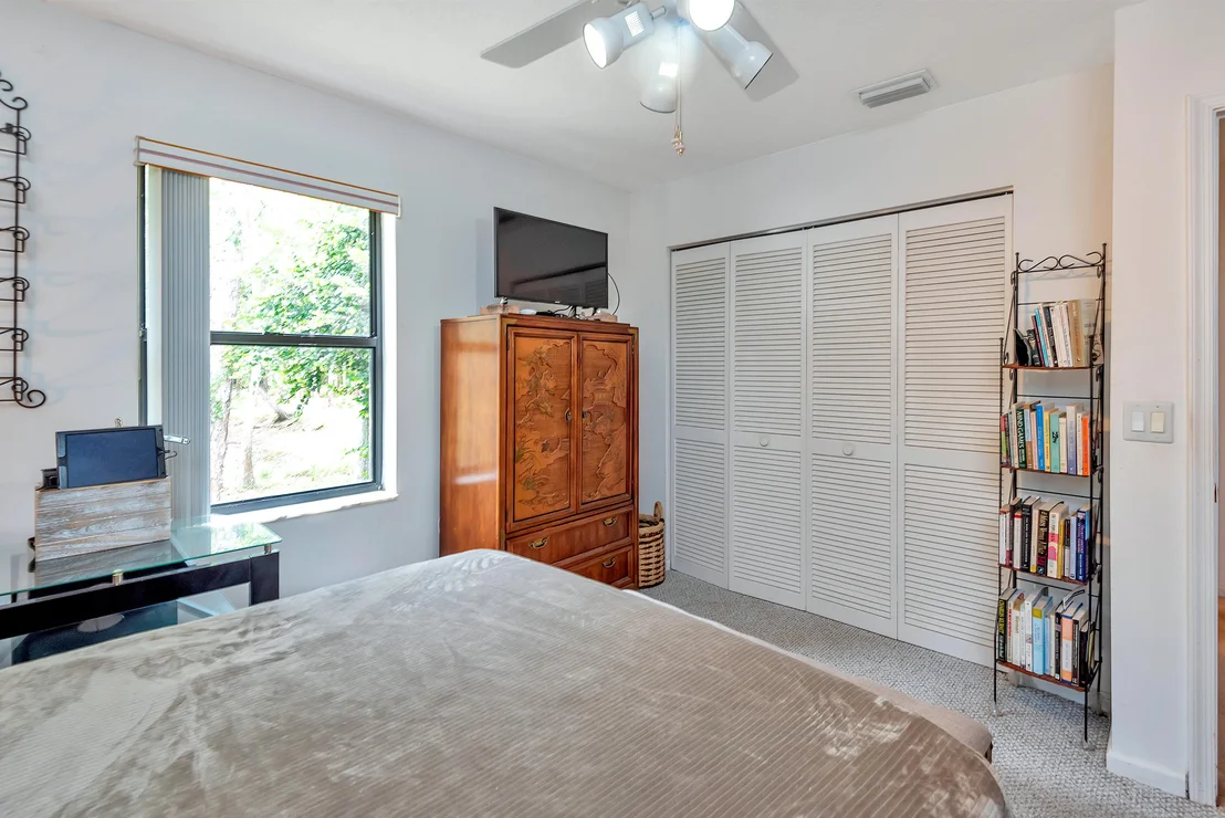 Photo of 13288 Compton Road