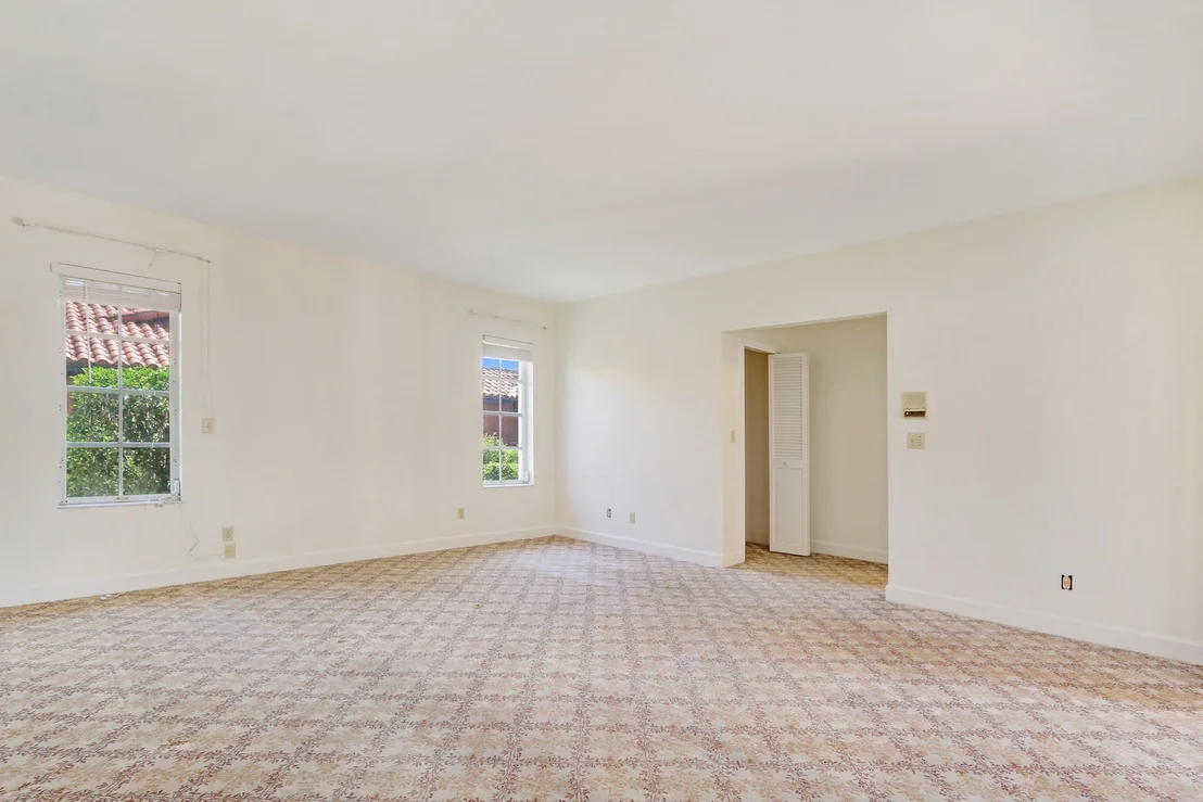Photo of 409 Glenbrook Drive