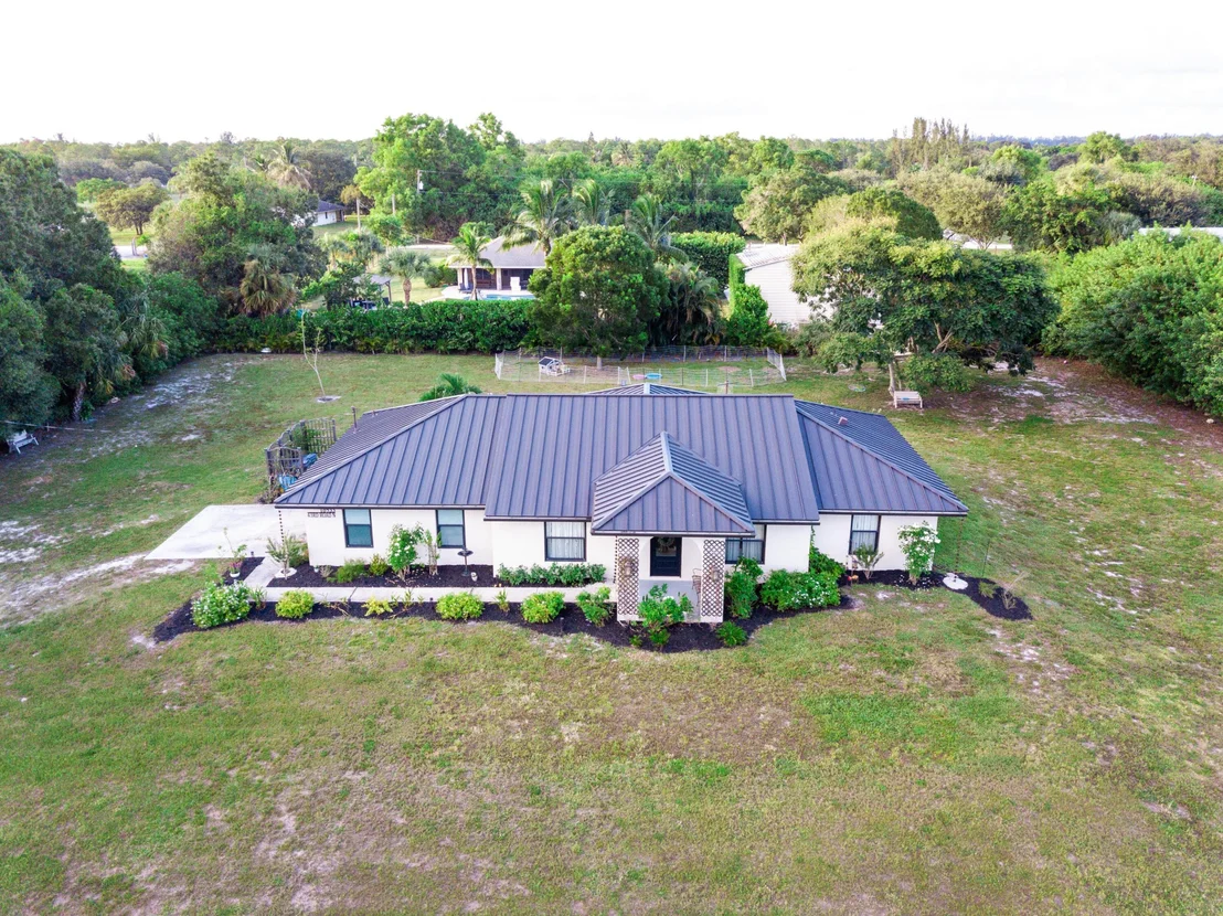 Photo of 18933 43rd Road N