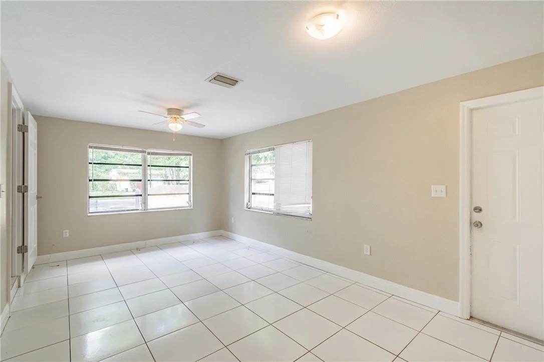 Photo of 700 NE 4th Avenue