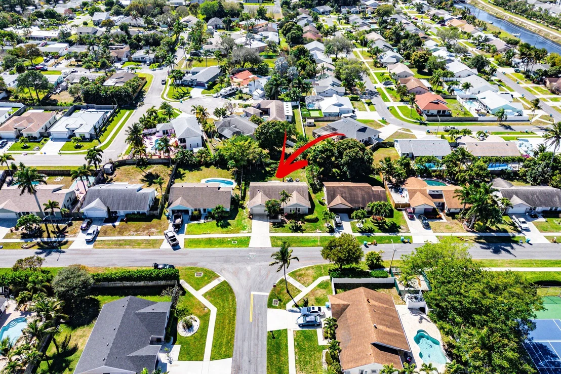 Photo of 838 NW 9th Way