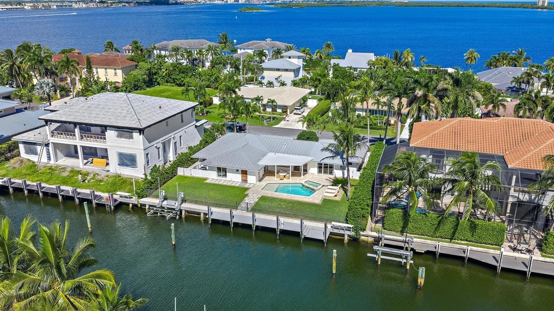 Photo of 1051 Gulfstream Way