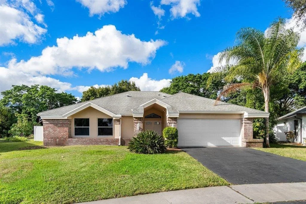 Photo of 18340 181st Circle S