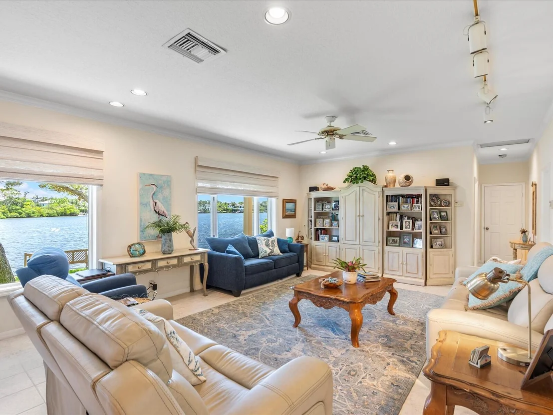 Photo of 35 Tradewinds Circle
