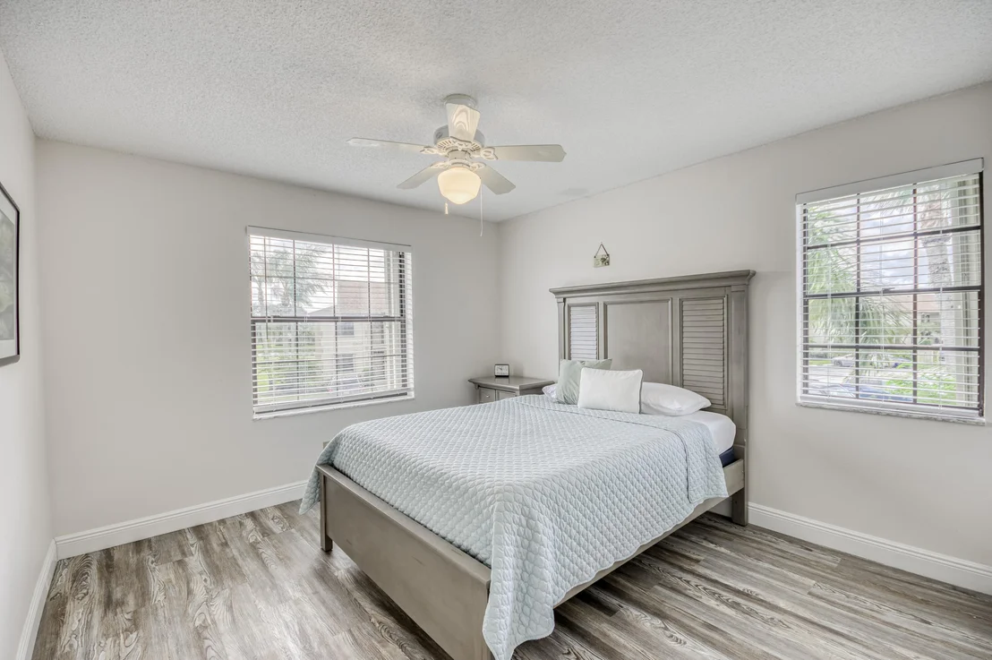 Photo of Unit A at 1102 Pinecrest Circle