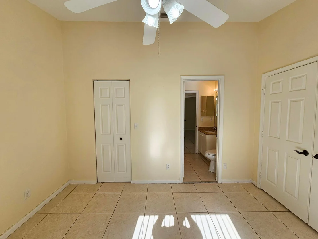 Photo of 12827 HAMPTON LAKES Circle