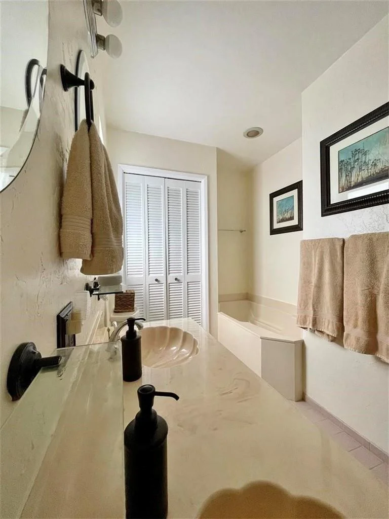 Photo of 330 SE 3rd Court
