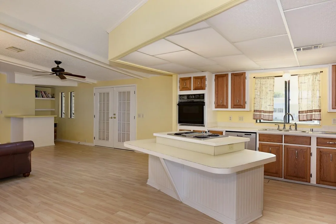 Photo of 550 Tarpon Drive