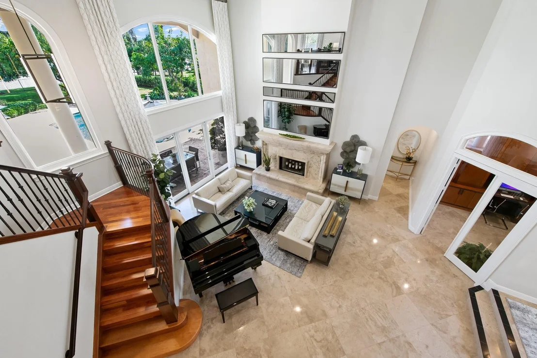Photo of 3378 Bradenham Lane