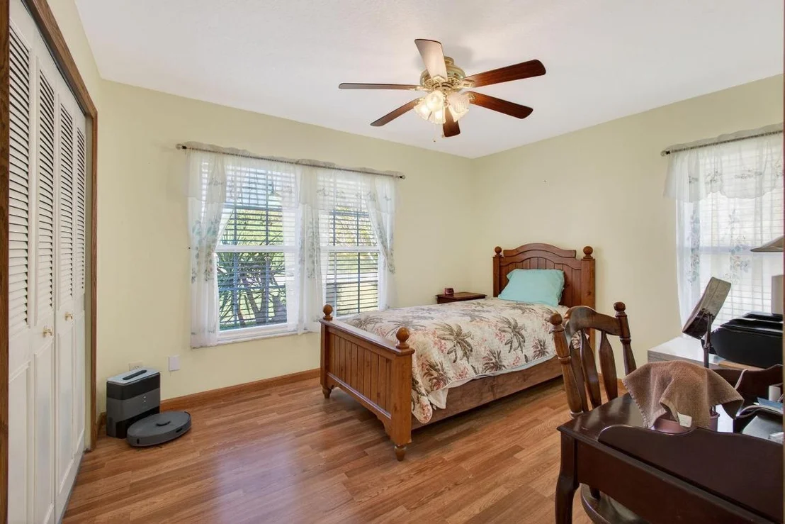 Photo of 5216 Palm Drive