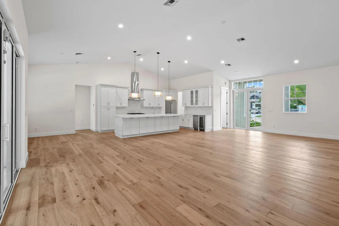 Photo of 3367 Cove Road