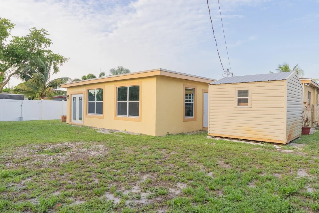 Photo of 2900 Bahama Drive
