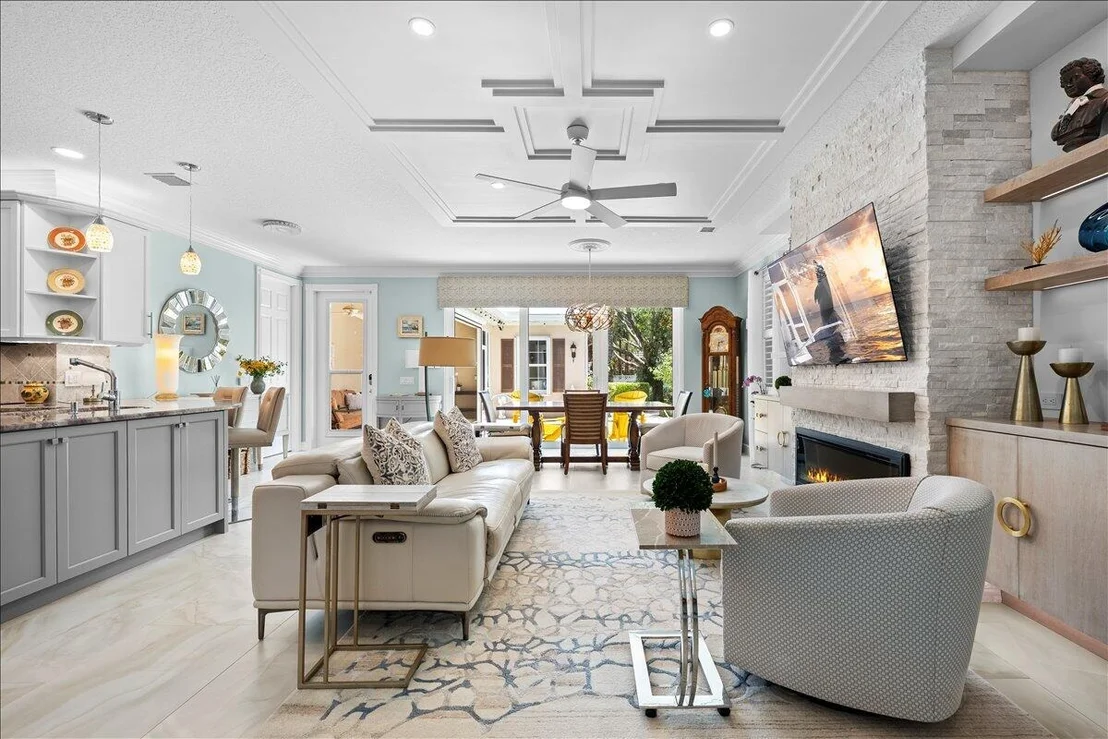 Photo of 1728 W Community Drive