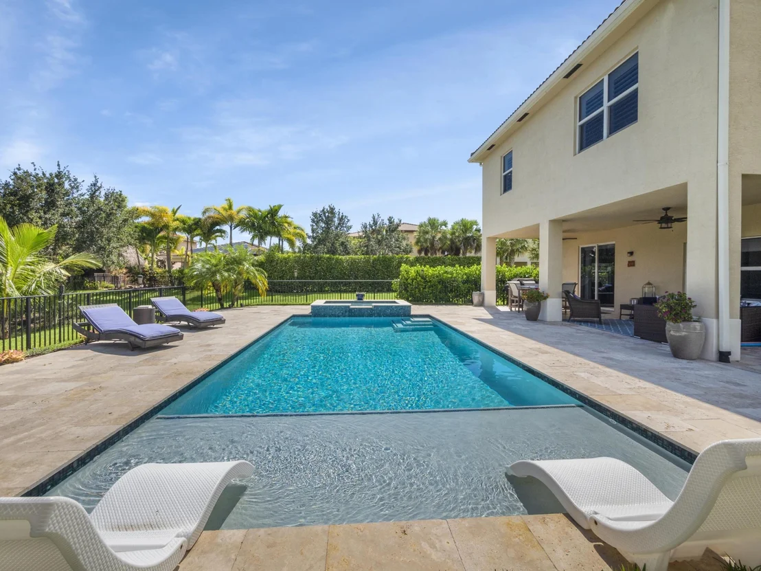 Photo of 115 Behring Way