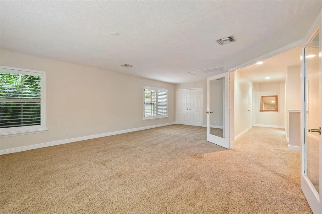 Photo of 352 Kingfisher Drive