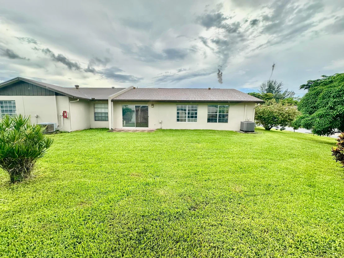 Photo of 5483 VIBURNUM Circle