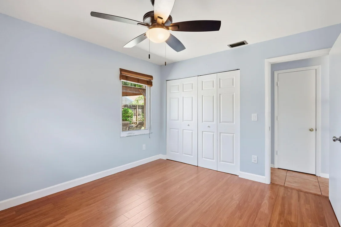 Photo of 7955 Ridgewood Drive