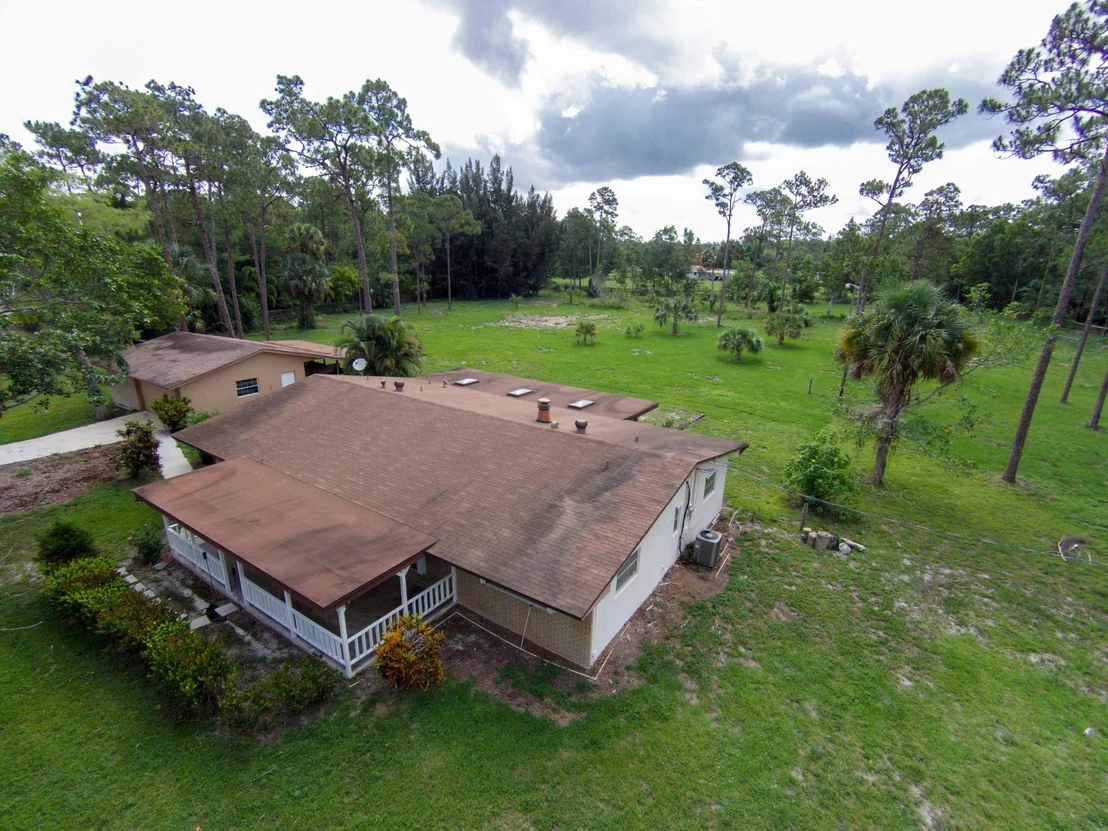 Photo of 1102 Hyde Park Road