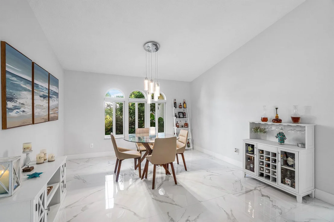 Photo of 2350 Riviera Drive