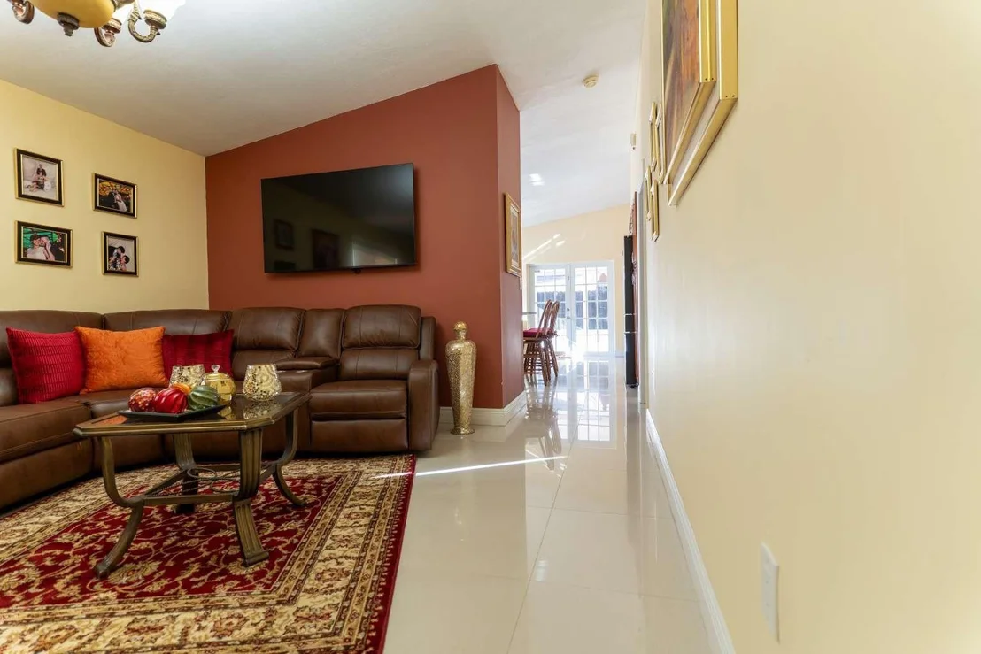 Photo of 8927 NW 111th Terrace
