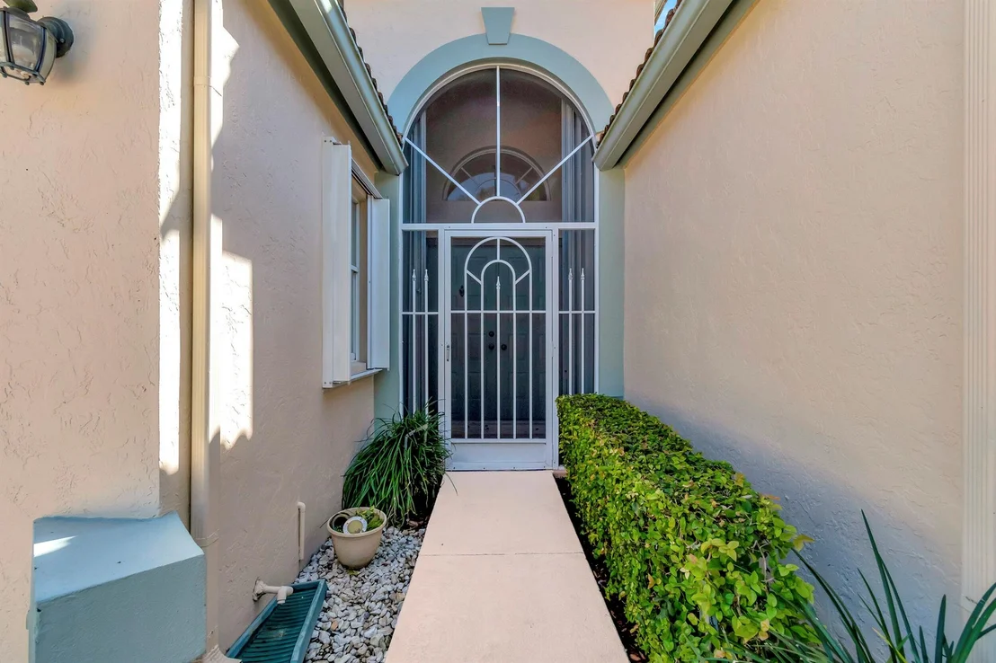 Photo of 9827 Harbour Lake Circle