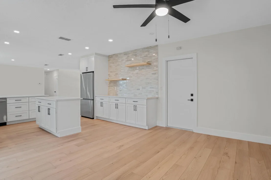 Photo of 598 Coral Way