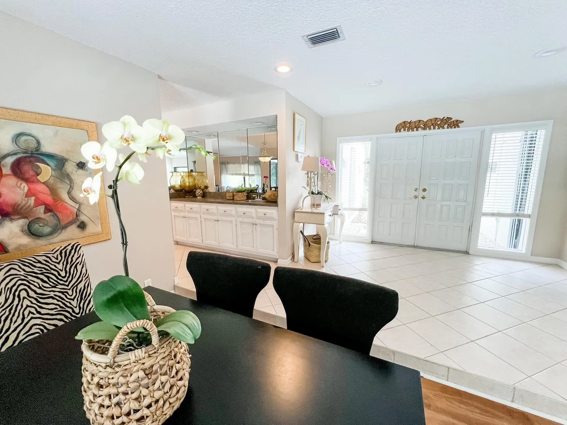 Photo of 4563 Gleneagles Drive