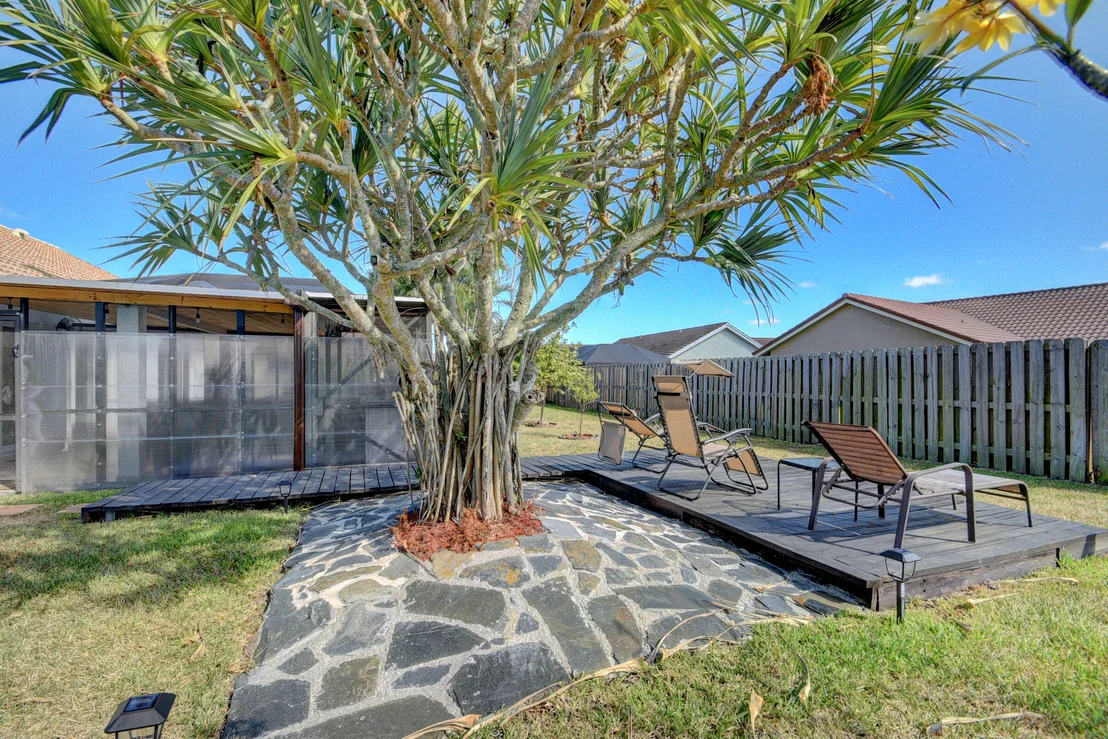 Photo of 9415 Nursery Lane