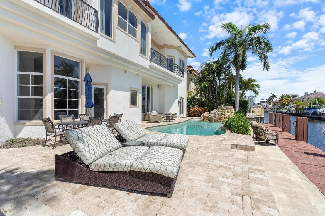 Photo of 932 Banyan Drive