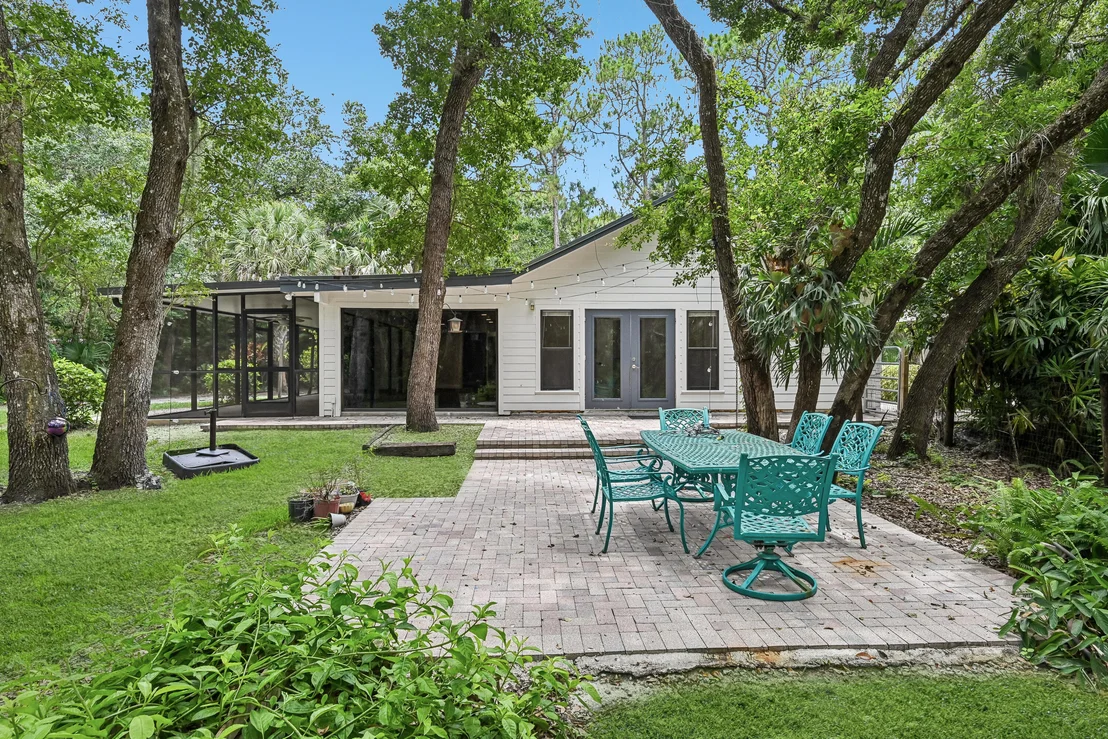 Photo of 16700 96th Terrace N